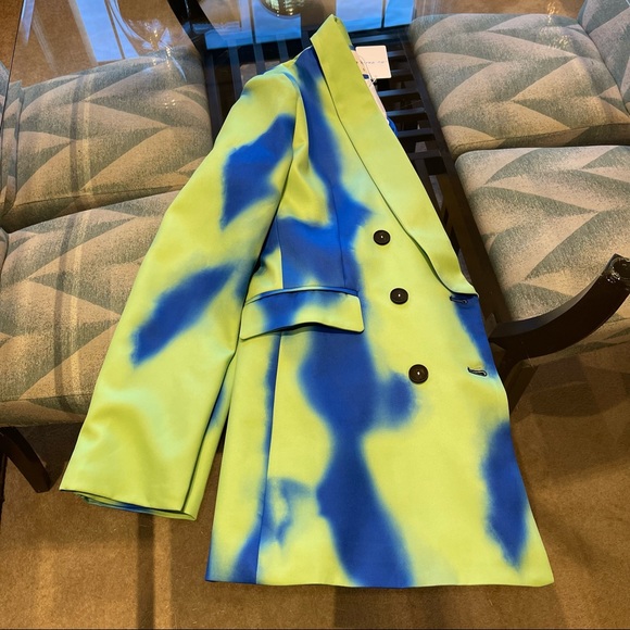 Fashion Nova’ Boyfriend Blazer - Picture 3 of 8